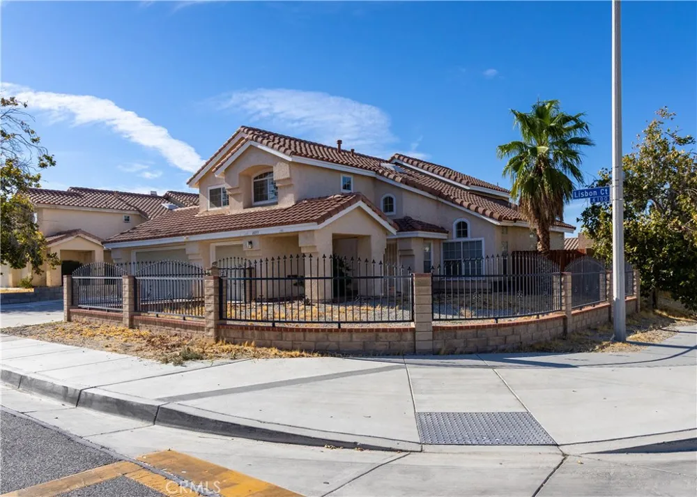 6055 Lisbon Ct Palmdale, CA 93552