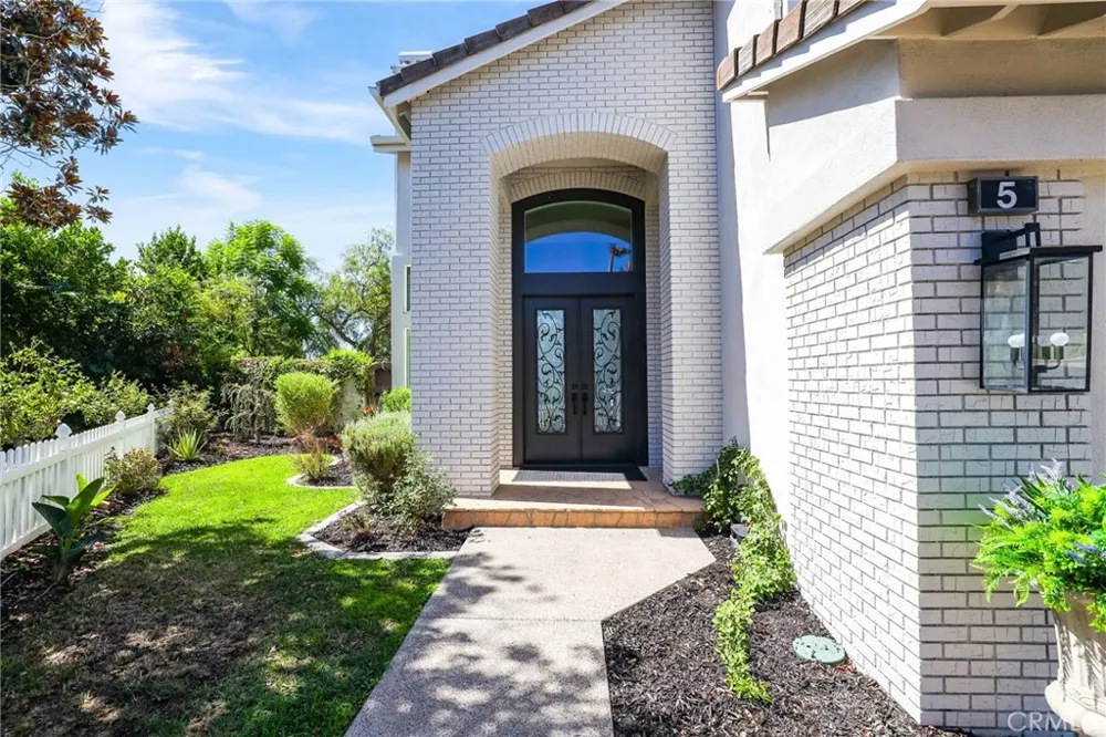 5 Mountain Gate Coto de Caza, CA 92679
