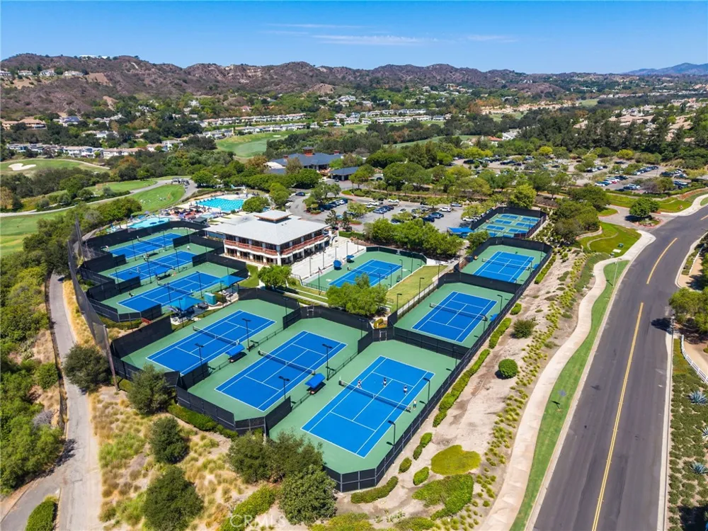 5 Mountain Gate Coto de Caza, CA 92679