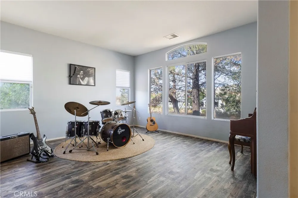 34542 Katrina Acton, CA 93510