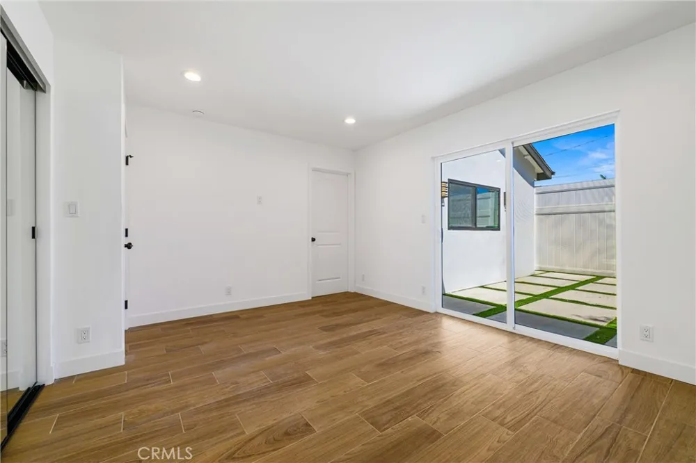 5706 Burnet Avenue Van Nuys, CA 91411