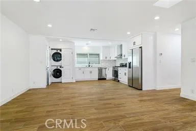 5706 Burnet Avenue Van Nuys, CA 91411