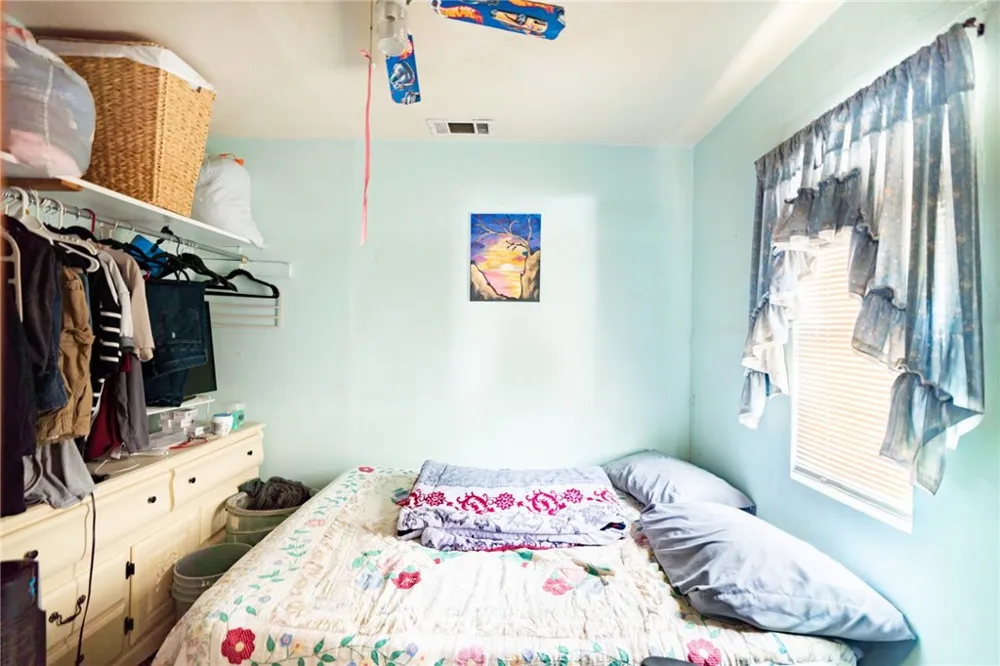 325 W Crescent Drive Azusa, CA 91702