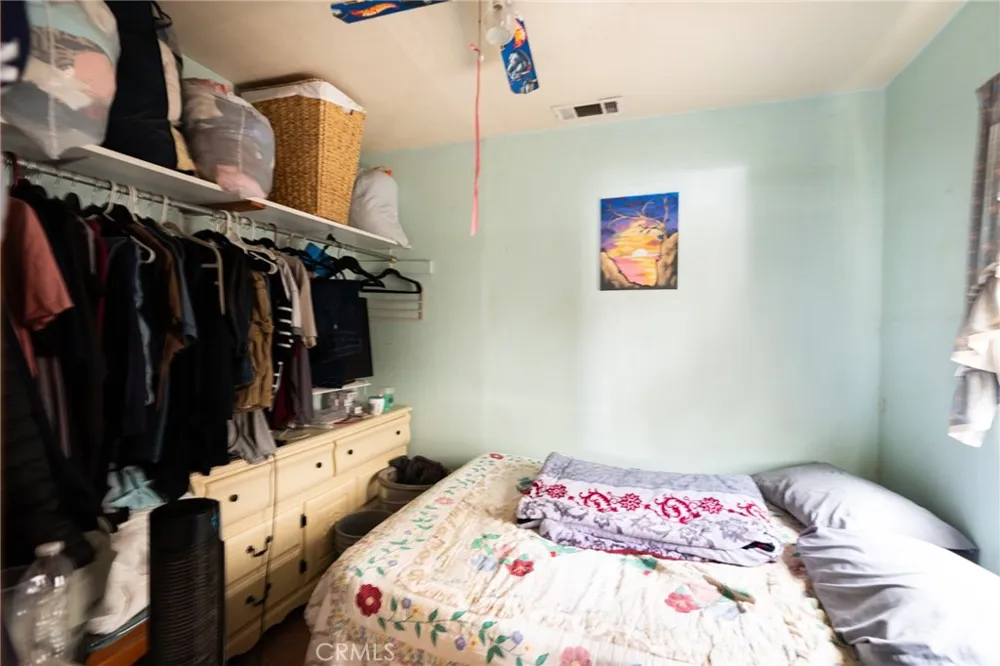325 W Crescent Drive Azusa, CA 91702