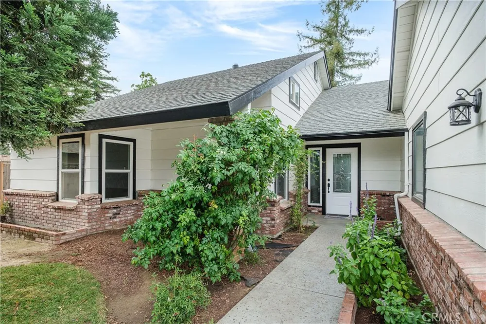1575 Purvis Clovis, CA 93611