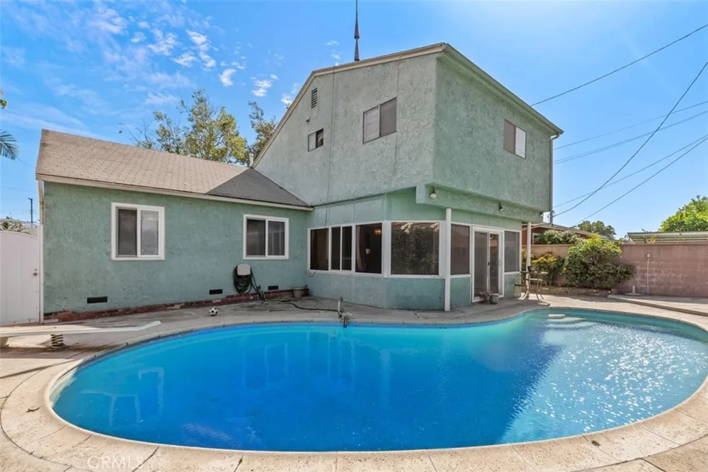 10253 Angell Downey, CA 90242