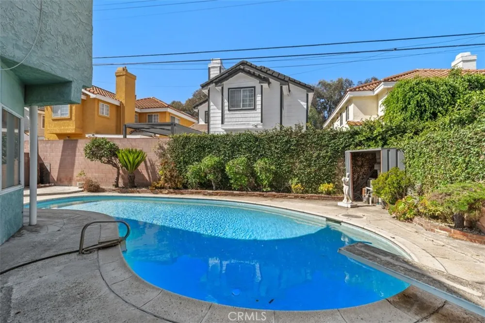 10253 Angell Downey, CA 90242