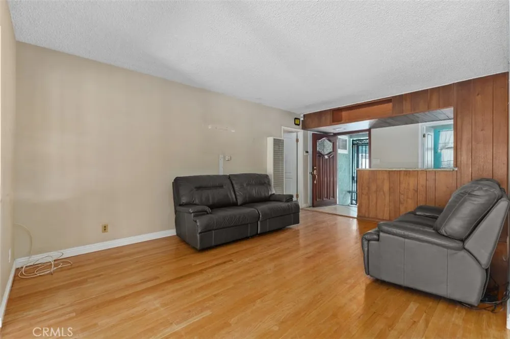 10253 Angell Downey, CA 90242