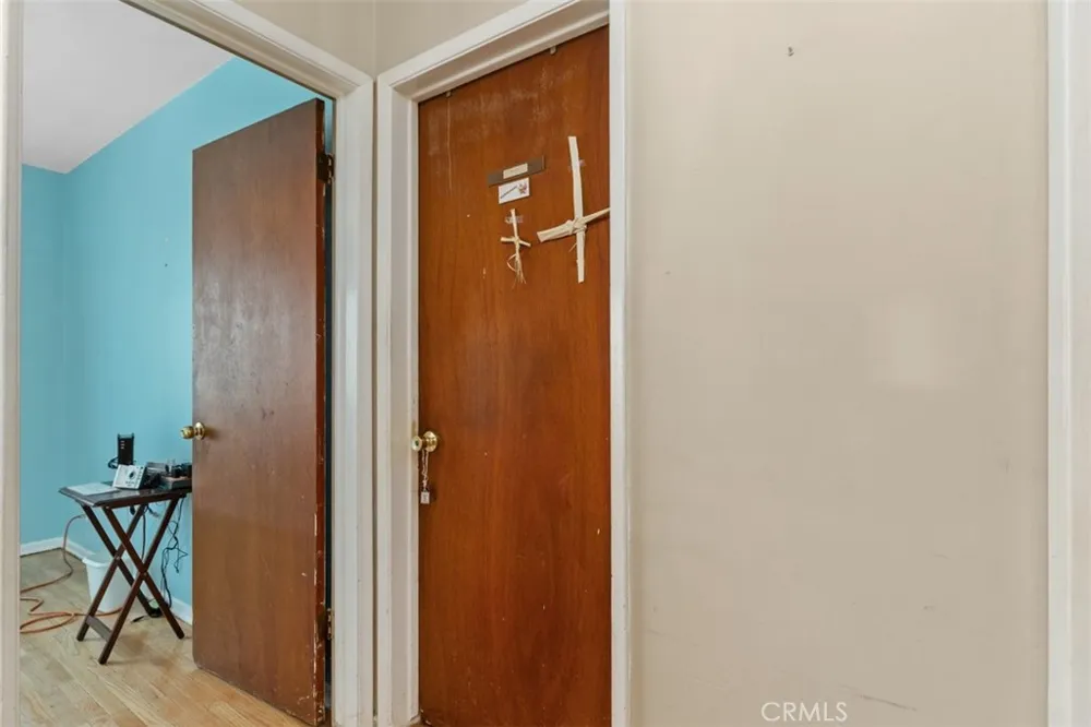 10253 Angell Downey, CA 90242