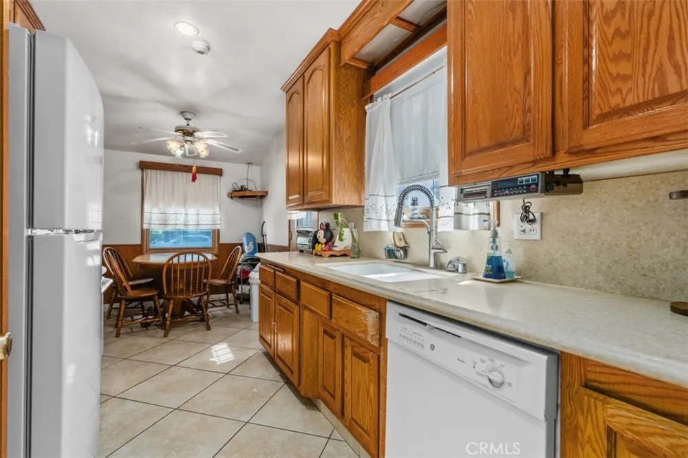 10253 Angell Downey, CA 90242