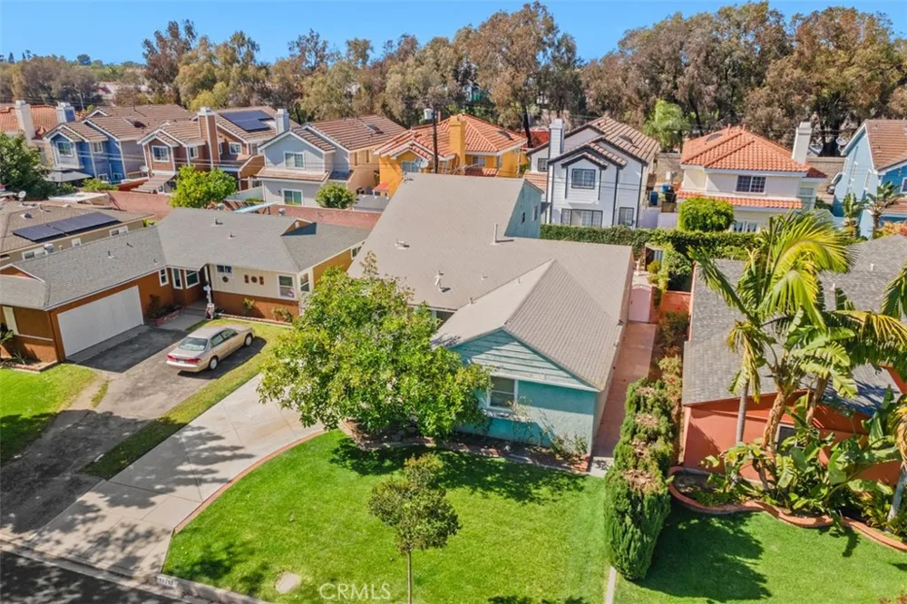 10253 Angell Downey, CA 90242