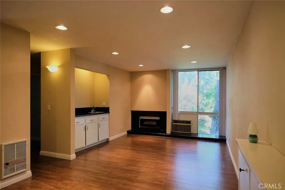 3601 W Hidden Lane #121 Rolling Hills Estates, CA 90274