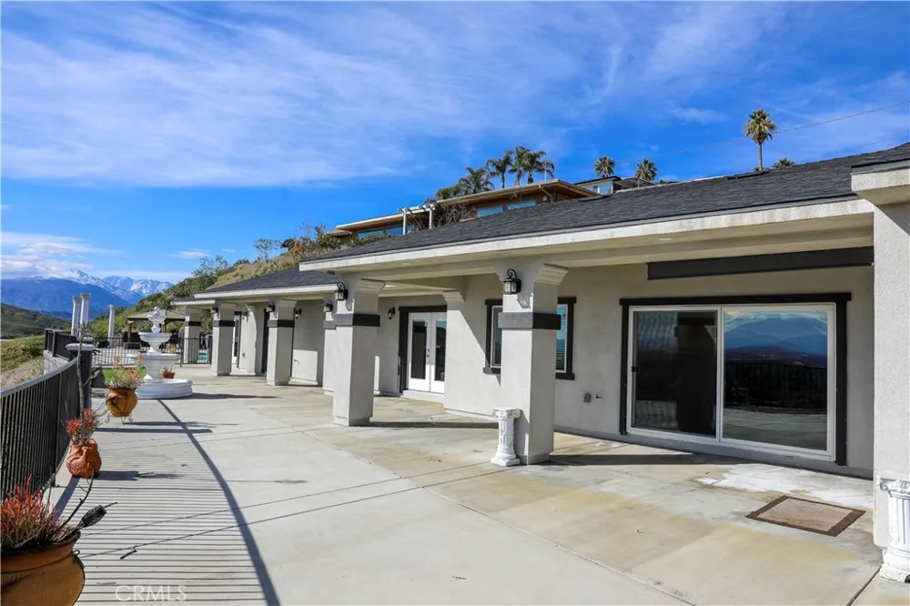 449 Skylark San Bernardino, CA 92405