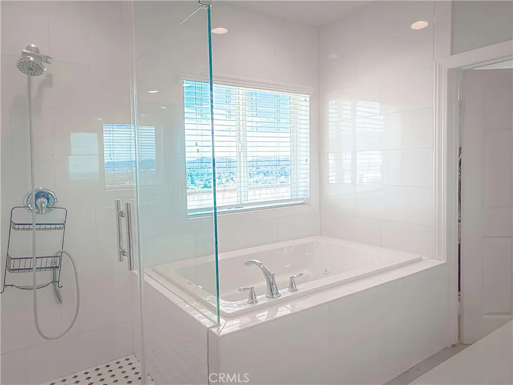 449 Skylark San Bernardino, CA 92405