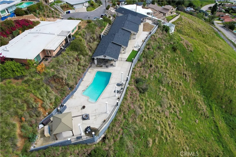 449 Skylark San Bernardino, CA 92405