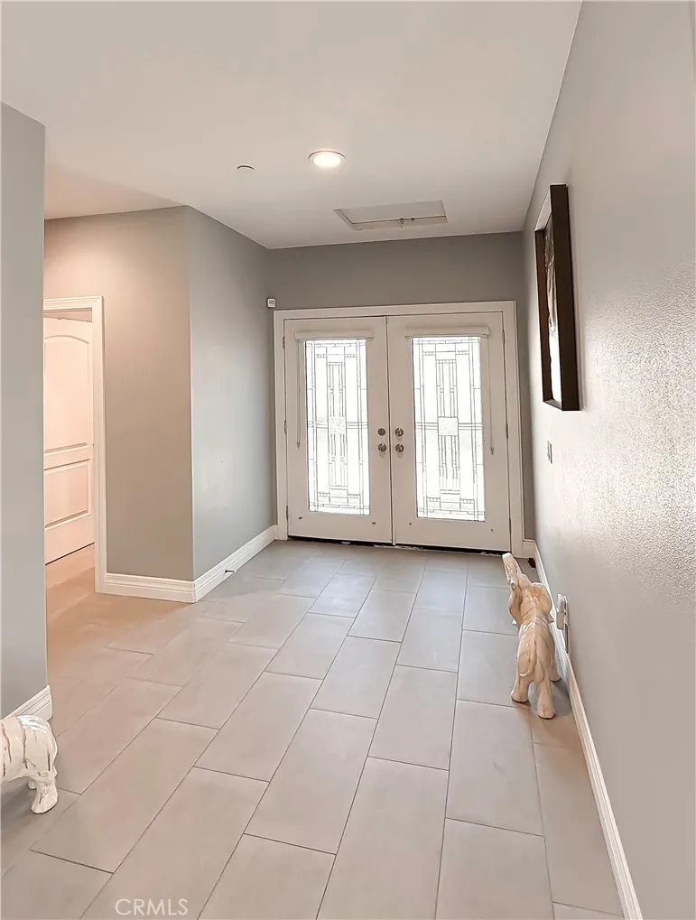 449 Skylark San Bernardino, CA 92405