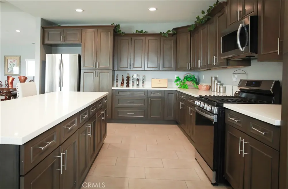 449 Skylark San Bernardino, CA 92405