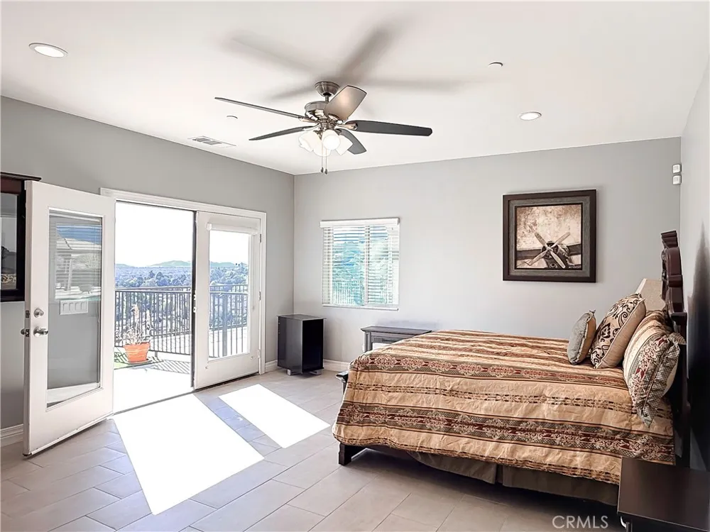 449 Skylark San Bernardino, CA 92405