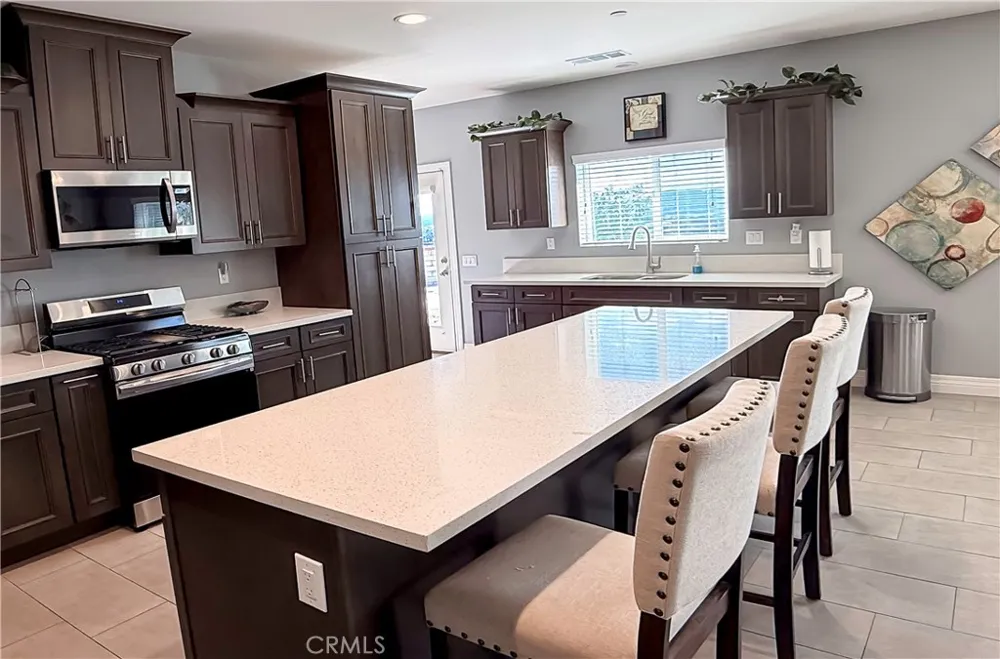 449 Skylark San Bernardino, CA 92405