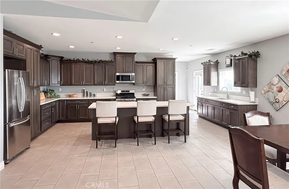 449 Skylark San Bernardino, CA 92405