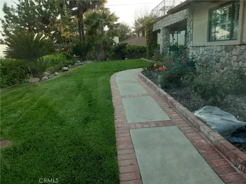 2427 Vista Drive