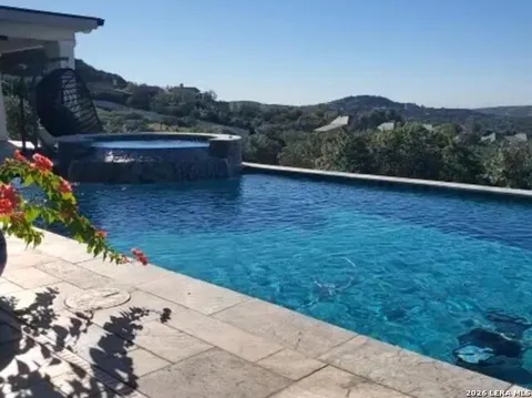 6710 MANOR HL
