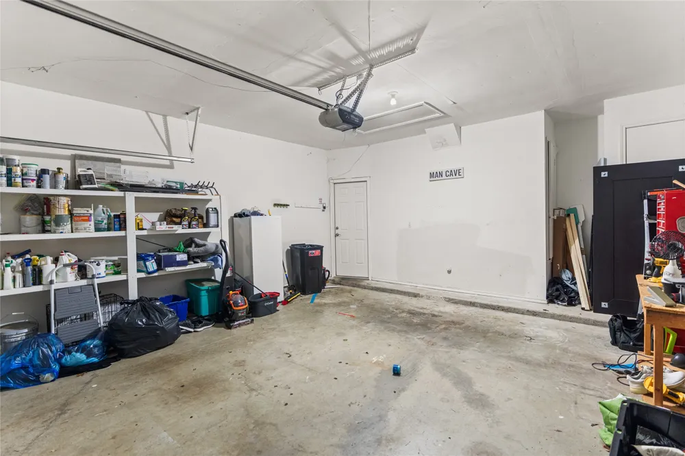 2219 Greenview Drive Carrollton, TX 75010