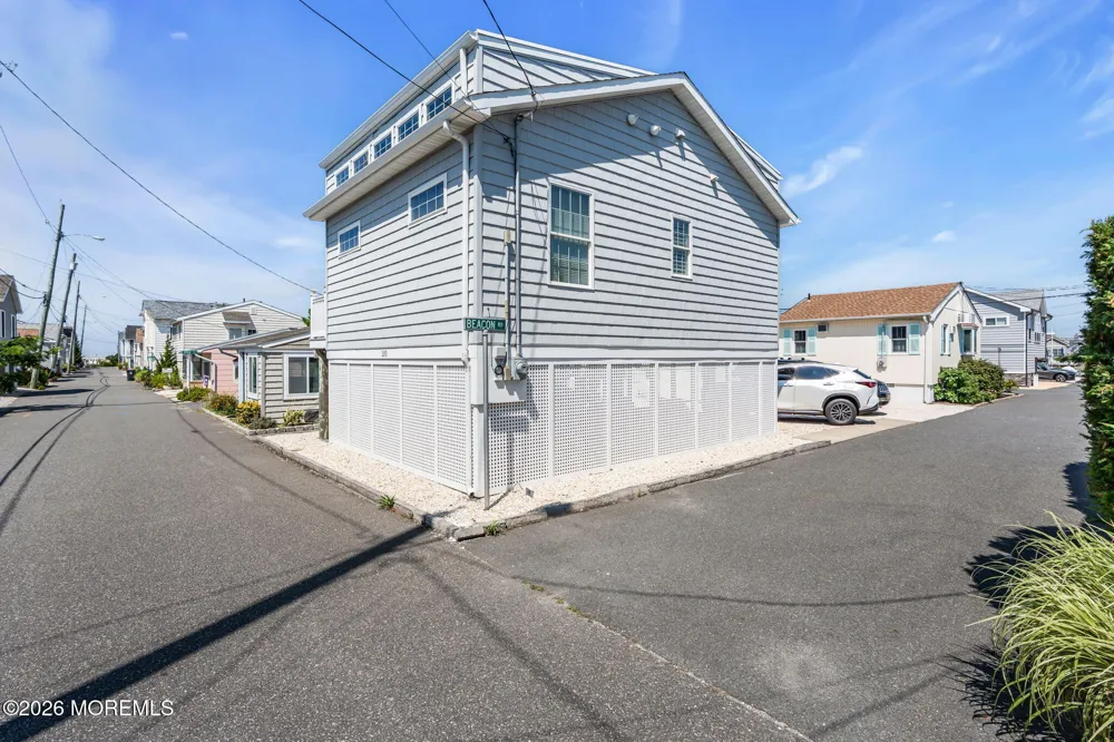 210 Gull Lane Lavallette, NJ 08735