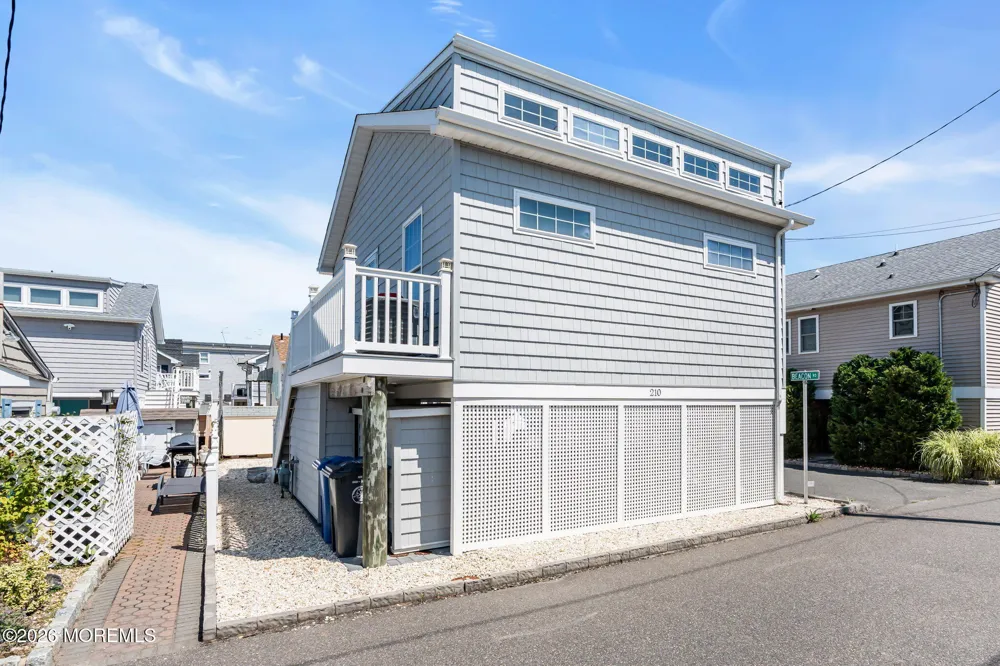 210 Gull Lane Lavallette, NJ 08735