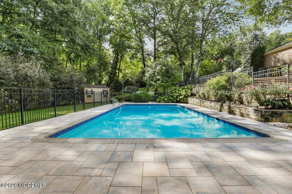 31 Huntley Road Holmdel, NJ 07733