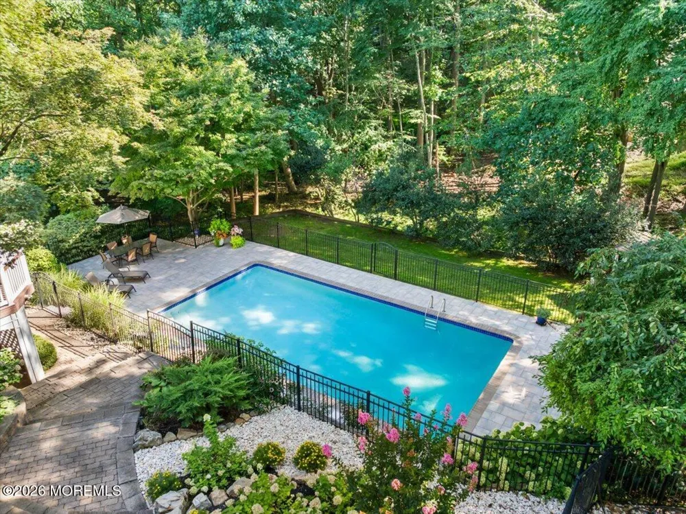 31 Huntley Road Holmdel, NJ 07733