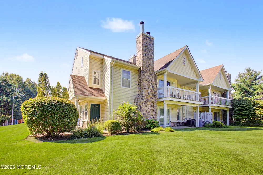 15 Nashville Court Tinton Falls, NJ 07712