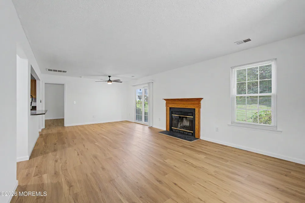 15 Nashville Court Tinton Falls, NJ 07712