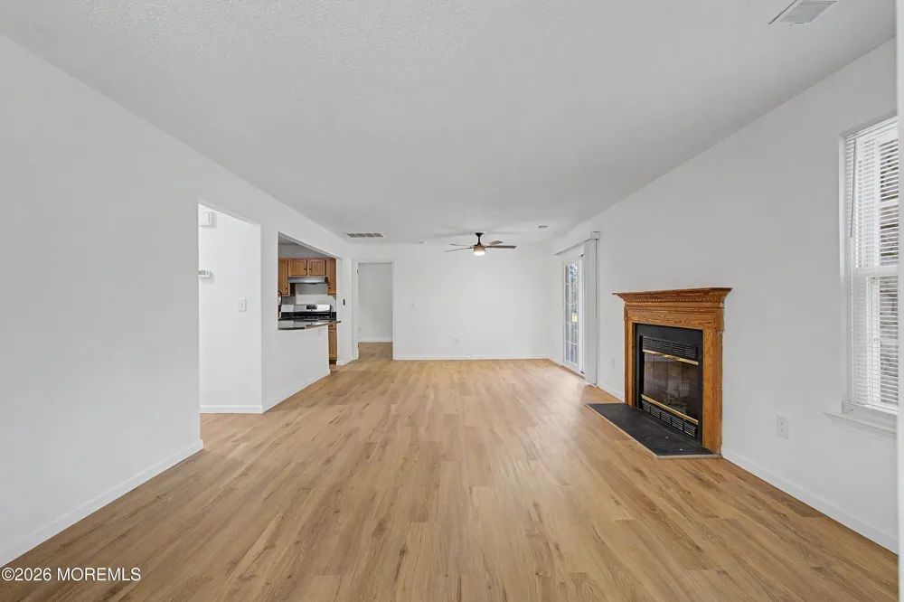 15 Nashville Court Tinton Falls, NJ 07712