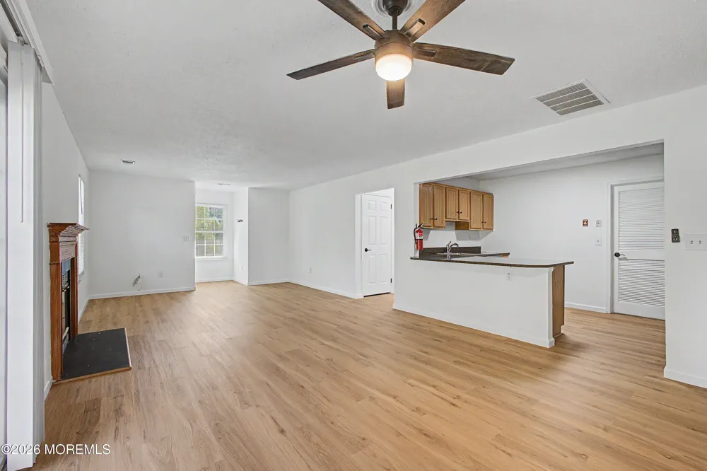 15 Nashville Court Tinton Falls, NJ 07712