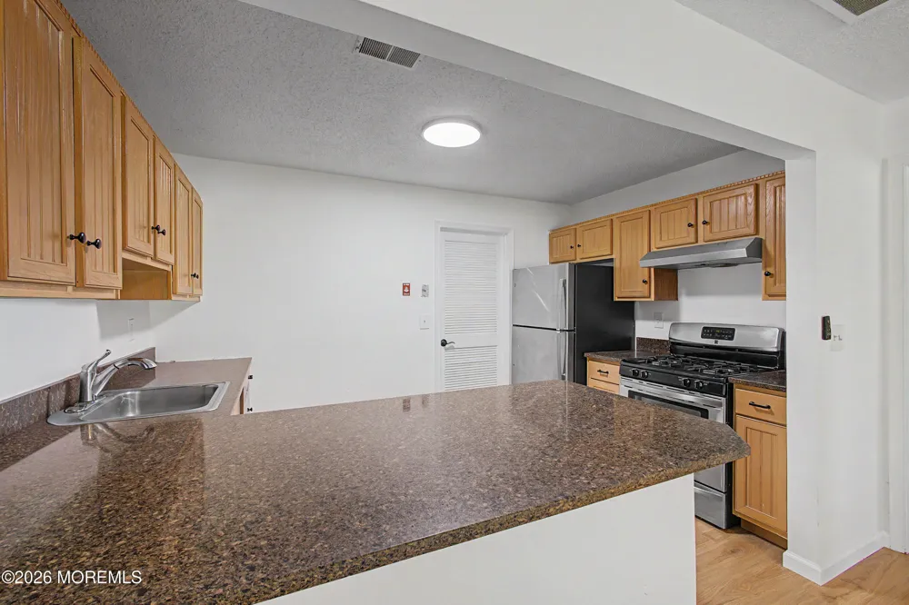 15 Nashville Court Tinton Falls, NJ 07712