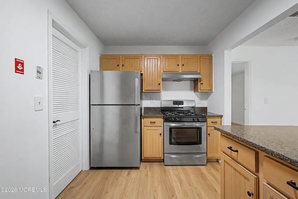 15 Nashville Court Tinton Falls, NJ 07712