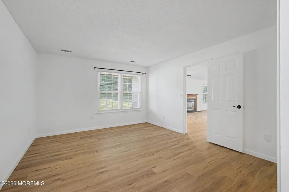 15 Nashville Court Tinton Falls, NJ 07712