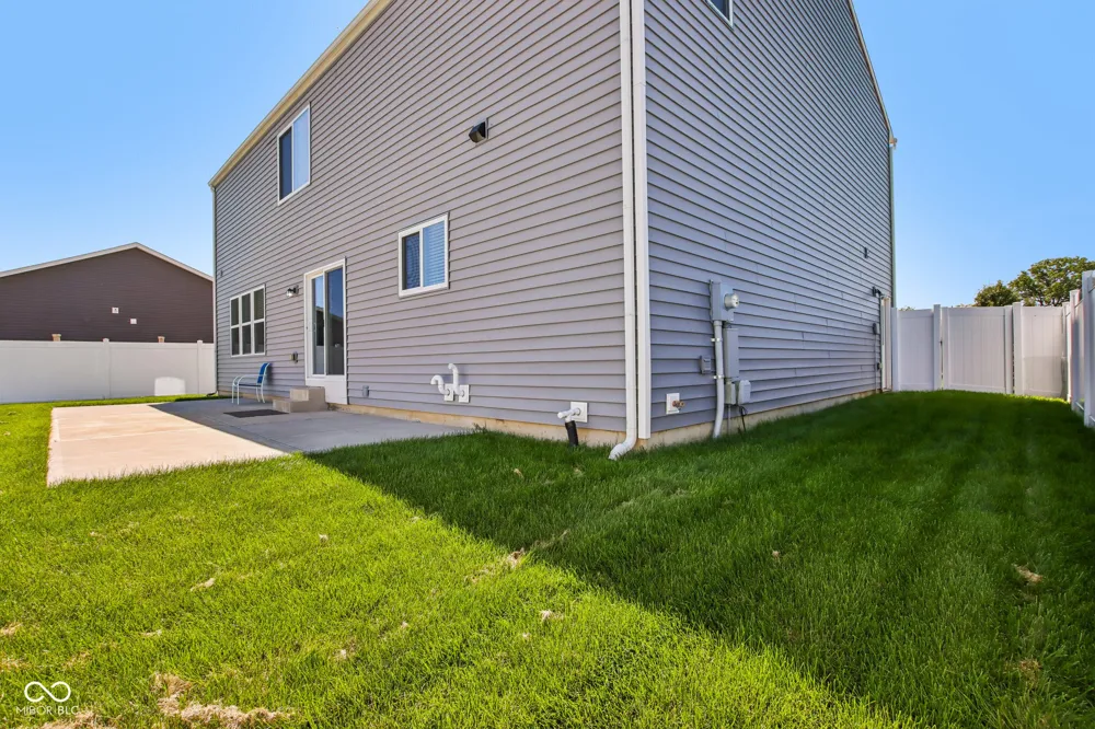 659 Springdale Lane Greenfield, IN 46140