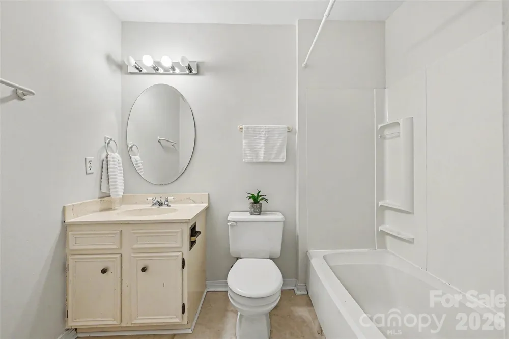 8834 Rittenhouse Circle Charlotte, NC 28270