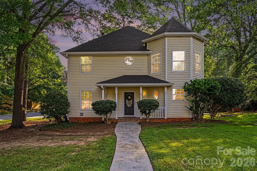 8834 Rittenhouse Circle Charlotte, NC 28270