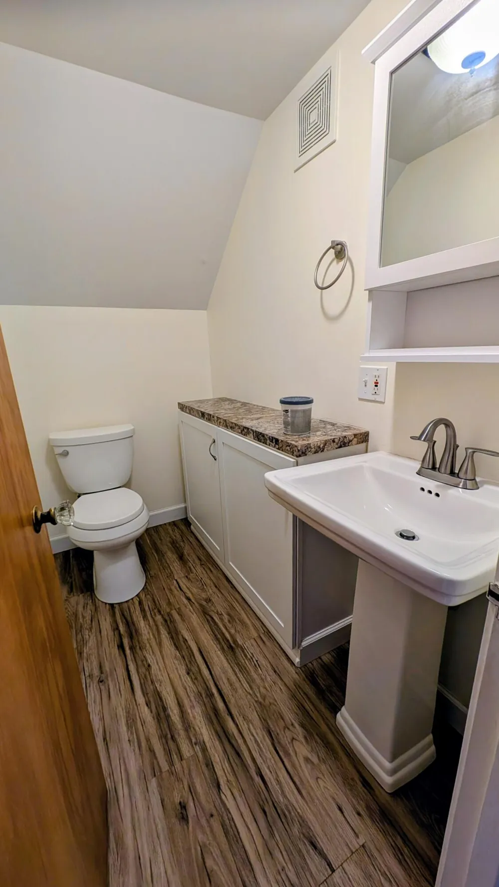 1932 Elwood Street Muskegon, MI 49442