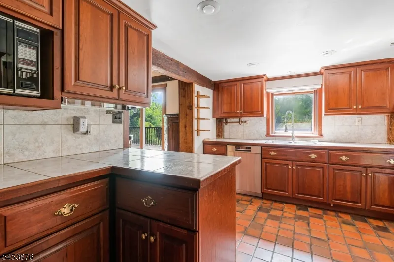 1570 Harbourton Rocktown Rd Hopewell, NJ 08530
