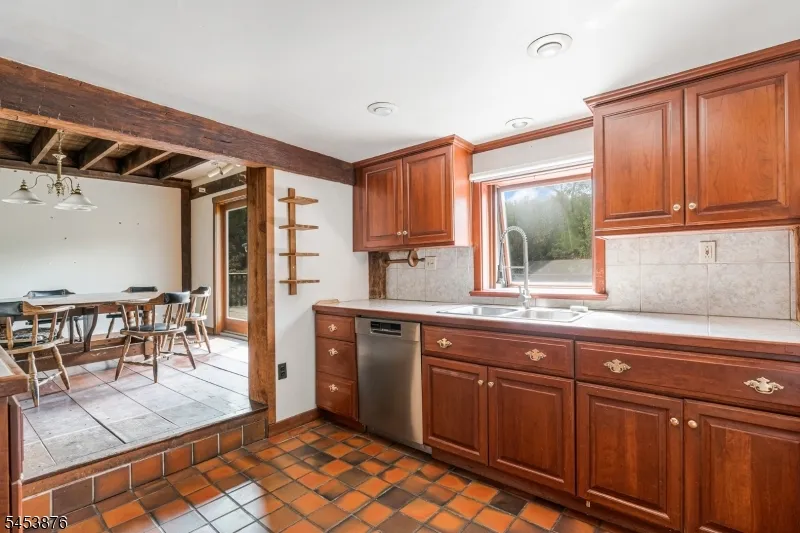 1570 Harbourton Rocktown Rd Hopewell, NJ 08530
