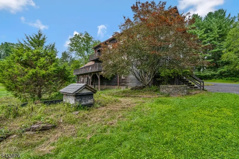 1570 Harbourton Rocktown Rd Hopewell, NJ 08530