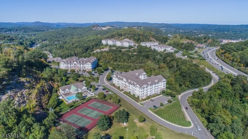 1420 Wharton Ct #1420 Unit 1420 Riverdale, NJ 07457