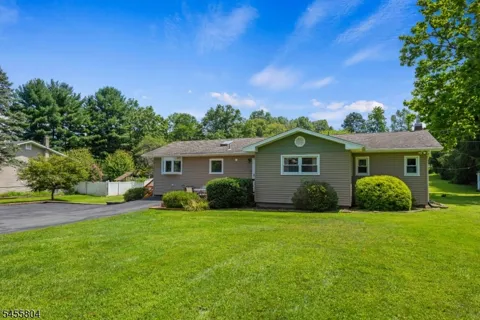 39 Cornhollow Rd