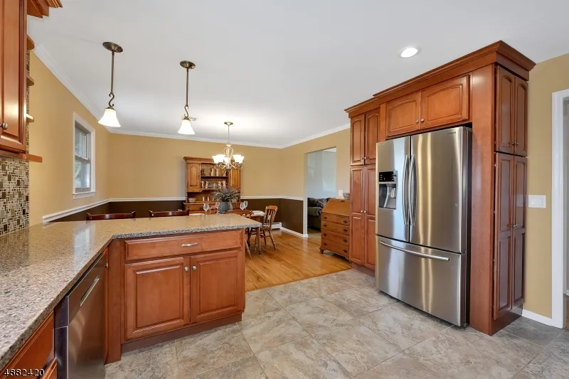 12 Studer Rd Clinton, NJ 08809