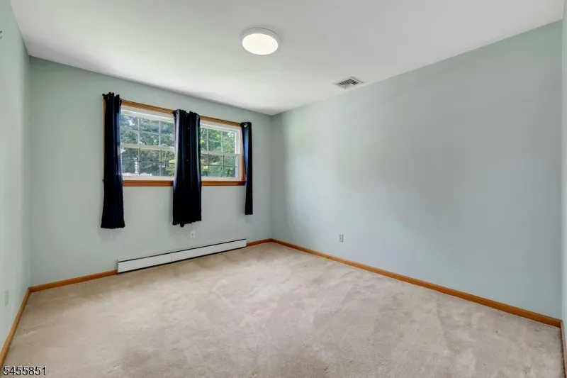 6 Jackson Valley Rd Washington, NJ 07882