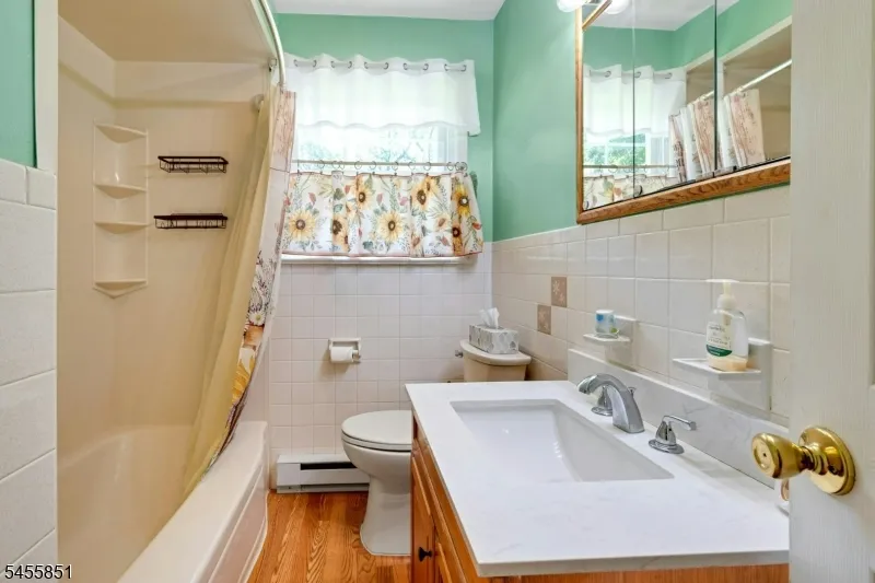 6 Jackson Valley Rd Washington, NJ 07882